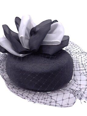 Vintage Miss Bierner Hat/ Victorian Fascinator/ Veil/ Black White